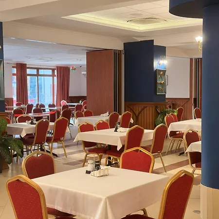Continental Hotel 3*