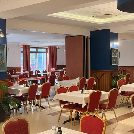 Continental Hotel 3*