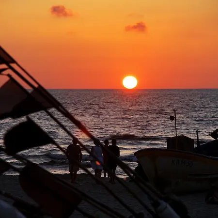 Continental מלון 3*