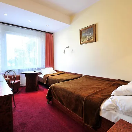 Continental Hotel 3*