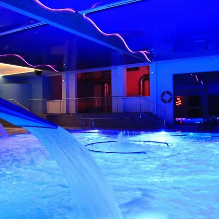 מלון Continental קריניצה מורסקה