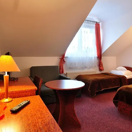 Continental Hotel 3*