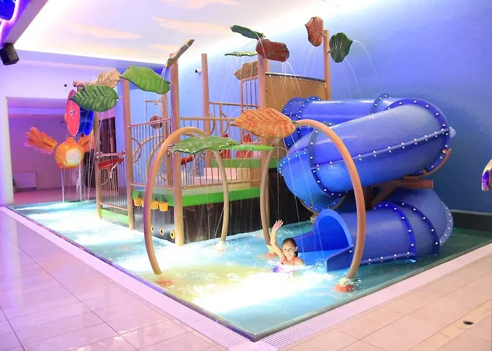 Continental Hotel 3*