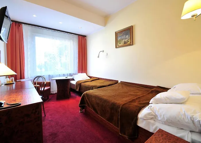 Continental Hotel 3*